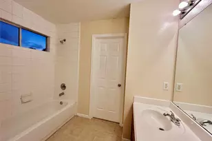 514 Regional Park Dr, Houston, TX 77060 - Photo 31