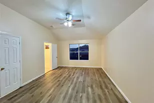 514 Regional Park Dr, Houston, TX 77060 - Photo 27