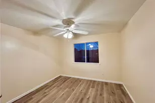 514 Regional Park Dr, Houston, TX 77060 - Photo 41