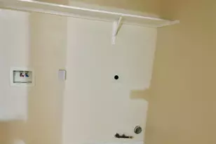 514 Regional Park Dr, Houston, TX 77060 - Photo 37