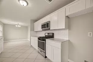 12610 Wood Dawn Ln, Houston, TX 77015 - Photo 11