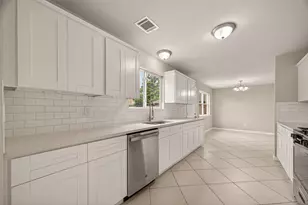 12610 Wood Dawn Ln, Houston, TX 77015 - Photo 11