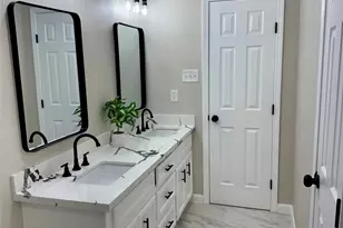 1714 Oaks Dr, Pasadena, TX 77502 - Photo 13