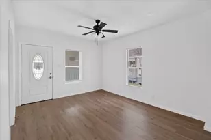 320 E Murrill St, Baytown, TX 77520 - Photo 7