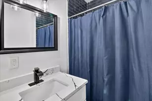 320 E Murrill St, Baytown, TX 77520 - Photo 19