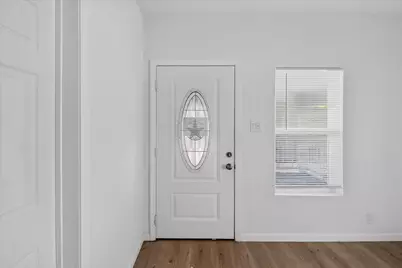 320 E Murrill Street, Baytown, TX 77520 - Photo 5