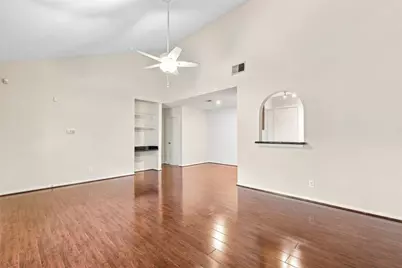 1100 Augusta Drive #86, Houston, TX 77057 - Photo 5