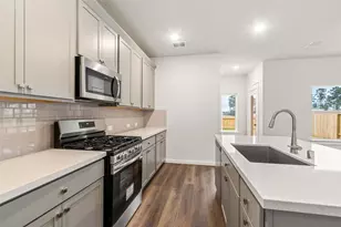 11877 Stratosphere Dr, Conroe, TX 77303 - Photo 13