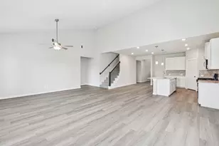 6425 Green Clover Ln, Pearland, TX 77584 - Photo 11