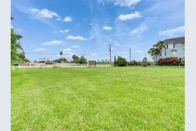 8415 Teichman Road, Galveston, TX 77554 - Photo 11
