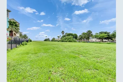 8415 Teichman Road, Galveston, TX 77554 - Photo 15