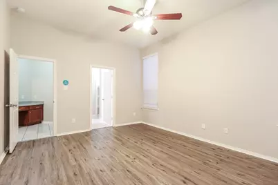 2307 Jefferson Crossing Drive, Conroe, TX 77304 - Photo 9