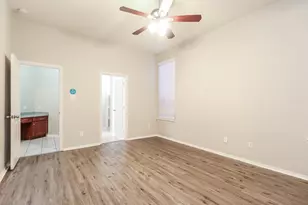 2307 Jefferson Crossing Dr, Conroe, TX 77304 - Photo 9