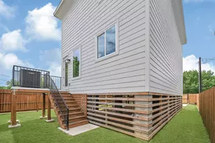 2108 Bringhurst St, Houston, TX 77026 - Photo 5
