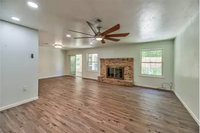 3003 Paul Knox Street, Huntsville, TX 77320 - Photo 5