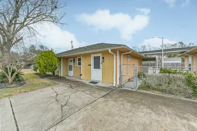 802 Avenue F, South Houston, TX 77587 - Photo 29