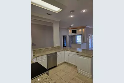 13998 Shoreline Drive, Willis, TX 77318 - Photo 11