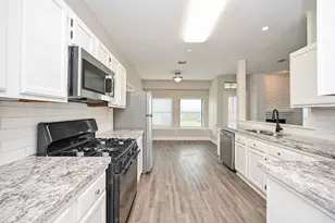 3030 Great Lakes Ave, Sugar Land, TX 77479 - Photo 7