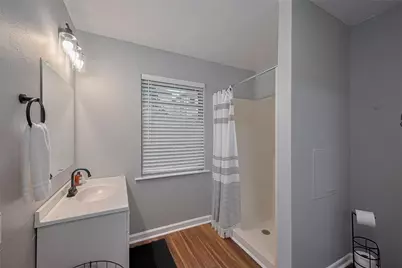 2218 Silverbonnet Street, Houston, TX 77055 - Photo 29