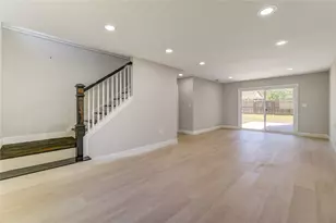 1901 Canyon Creek Ct, Pearland, TX 77581 - Photo 17