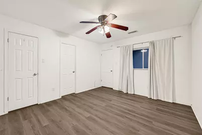 10802 Forest Leaf Drive, Sugar Land, TX 77498 - Photo 19