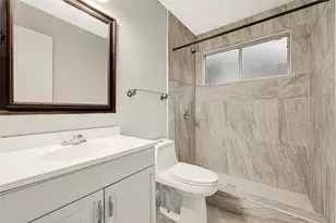 10802 Forest Leaf Dr, Sugar Land, TX 77498 - Photo 15