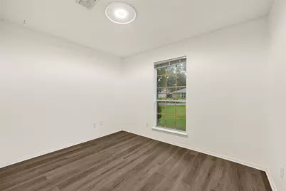 10802 Forest Leaf Drive, Sugar Land, TX 77498 - Photo 17