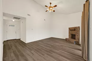10802 Forest Leaf Dr, Sugar Land, TX 77498 - Photo 9