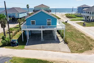 1978 Gulf St, Crystal Beach, TX 77650 - Photo 3