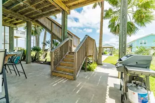 16515 Jolly Roger Rd, Jamaica Beach, TX 77554 - Photo 15