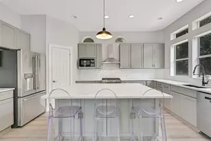 3427 Eckert Dr, Galveston, TX 77554 - Photo 11