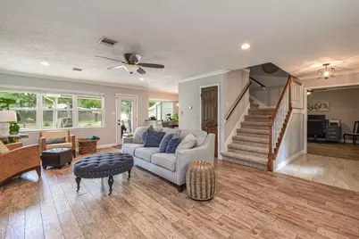 310 Prince Of Wales Street, Conroe, TX 77304 - Photo 3