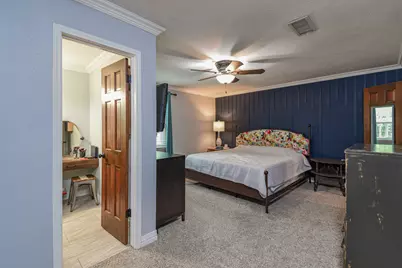 310 Prince Of Wales Street, Conroe, TX 77304 - Photo 9