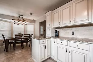 3401 Wood Fox Dr, Alvin, TX 77511 - Photo 17