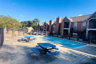 2402 Sycamore Ave, Huntsville, TX 77340 - Photo 13