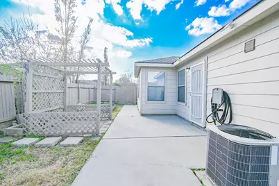 15639 Western Skies Drive, Houston, TX 77086 - Photo 37