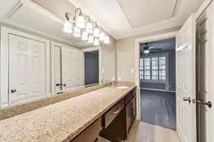 2700 Revere St, Houston, TX 77098 - Photo 23