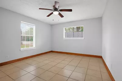 601 Chateau Woods Parkway Drive, Conroe, TX 77385 - Photo 33