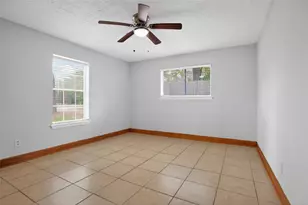 601 Chateau Woods Pkwy Dr, Conroe, TX 77385 - Photo 33