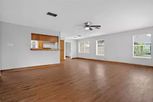 601 Chateau Woods Pkwy Dr, Conroe, TX 77385 - Photo 11