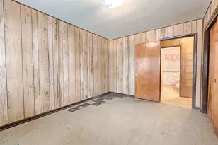 200 Young St, Hallettsville, TX 77964 - Photo 21