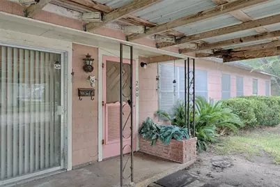 200 Young Street, Hallettsville, TX 77964 - Photo 25
