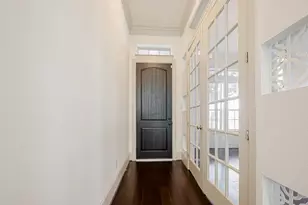 6703 Saxton Manor St, Houston, TX 77055 - Photo 3