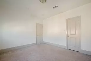 6703 Saxton Manor St, Houston, TX 77055 - Photo 31