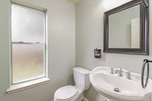 16818 Parliament Dr, Houston, TX 77083 - Photo 21