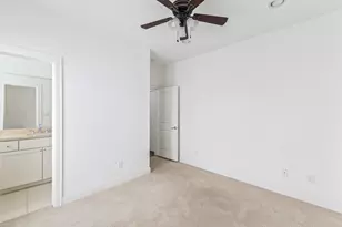 18 Hermann Park Ct, Houston, TX 77021 - Photo 27