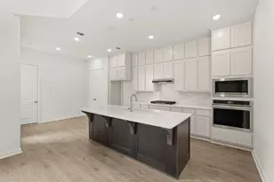 308 Fields Ln, Montgomery, TX 77316 - Photo 9