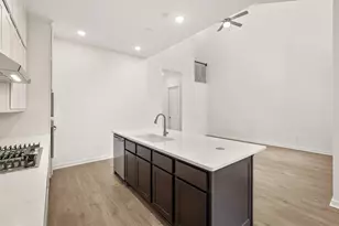 308 Fields Ln, Montgomery, TX 77316 - Photo 5