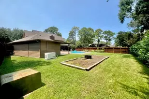 2030 Town Hill Dr, Houston, TX 77062 - Photo 43