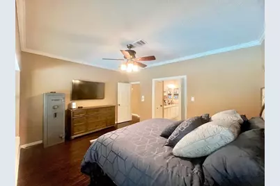 2030 Town Hill Drive, Houston, TX 77062 - Photo 27